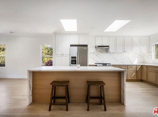 1402 Allesandro St, Los Angeles, CA 90026