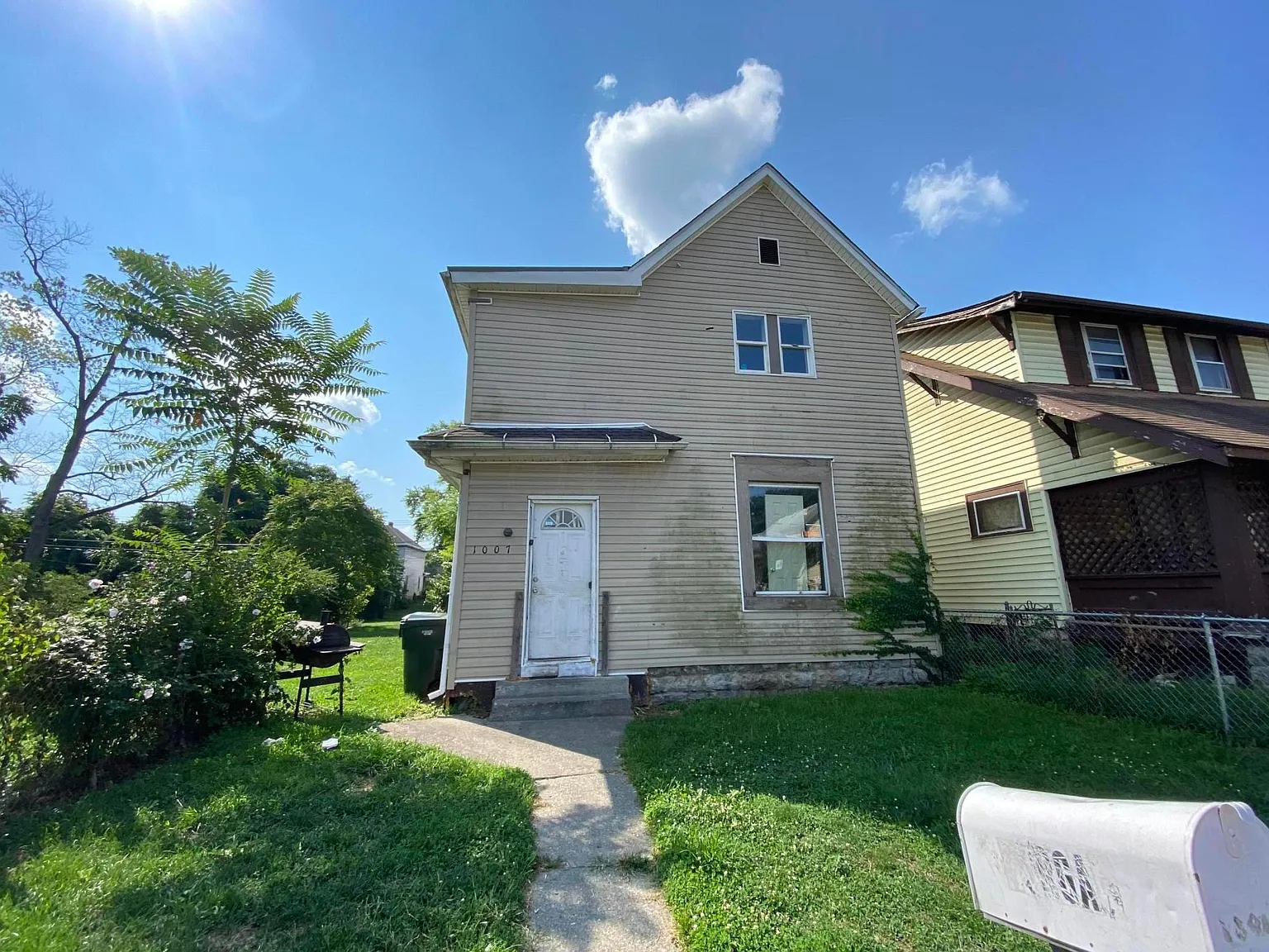 1007 Bellows Ave photo 1