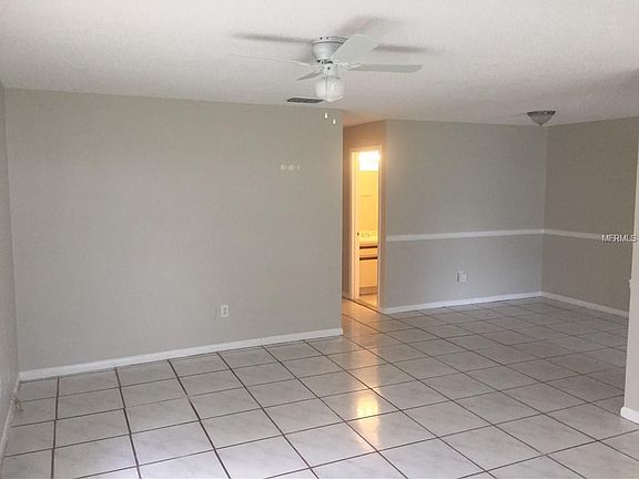 3rd image of 8601 N Orangeview Ave