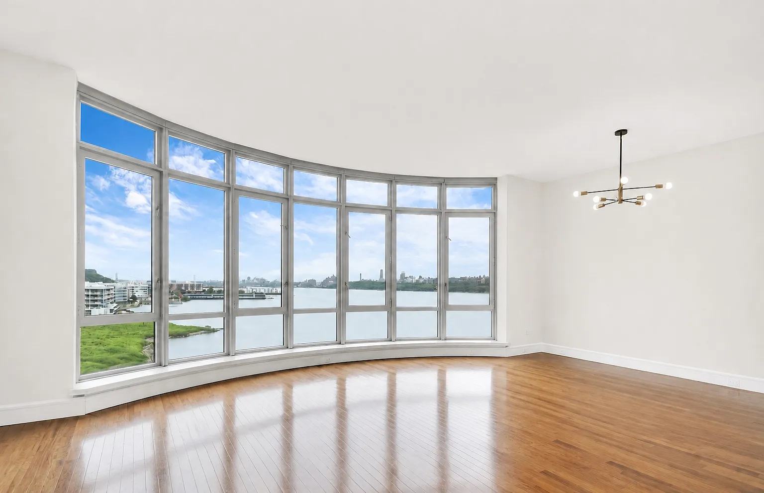 2 bed, 1523 sqft, $5,000 — Photo 2