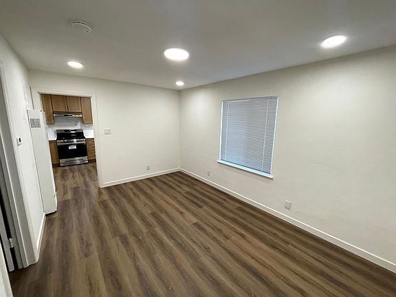 4th image of 519 Borregas Ave APT 6