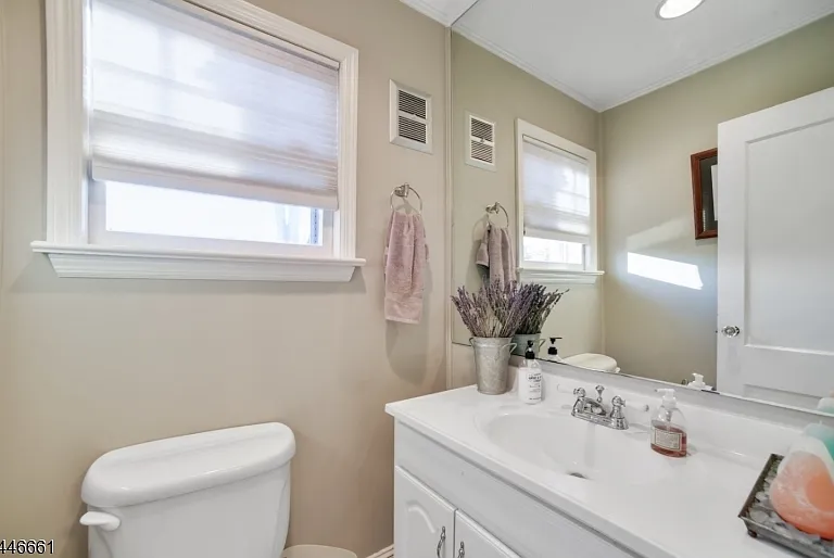 14 Edgewood Ter — Photo 11