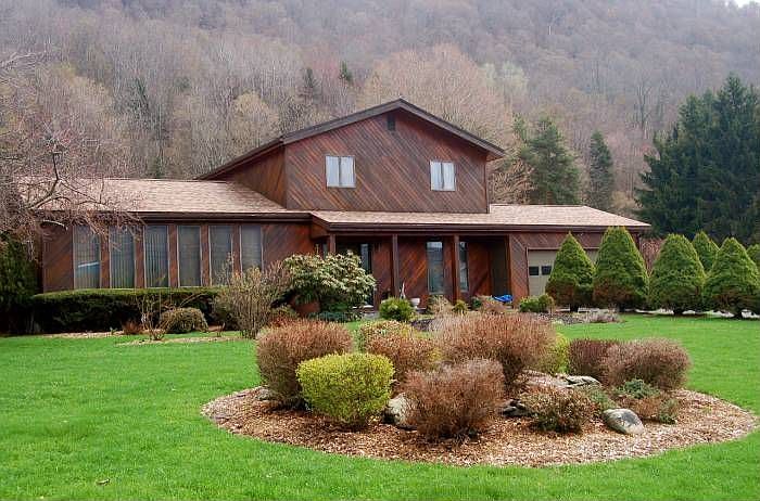 1st image of 154 Delside Dr