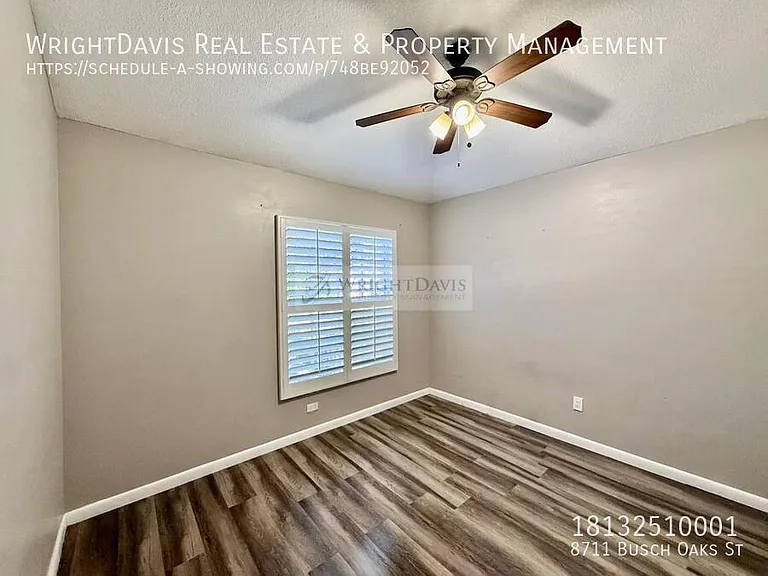 8711 Busch Oaks St — Photo 27
