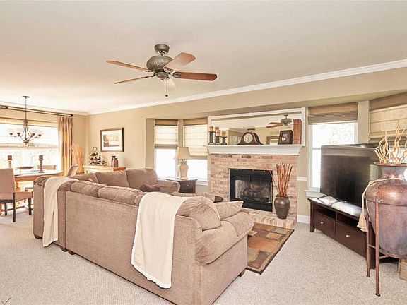4th image of 1570 Glenn Brooke Woods Cir