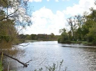 LT5 Oak Shore Ln, Mequon, WI 53092