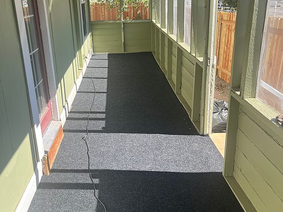 2nd image of 160 Gates St