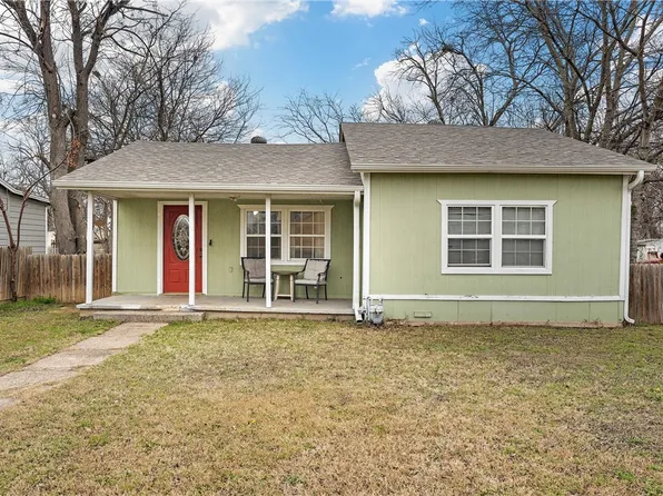 3613 N 21st St, Waco, TX 76708