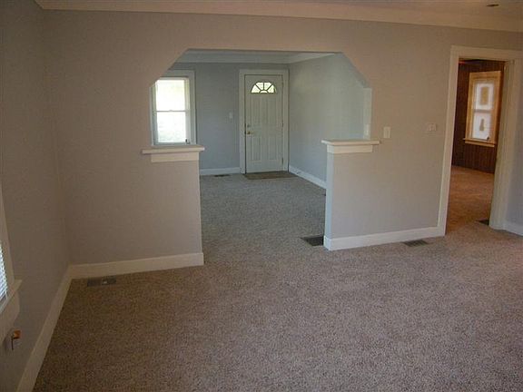5th image of 1621 Horlacher Ave