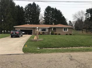 4621 Mars Rd, Uniontown, OH 44685