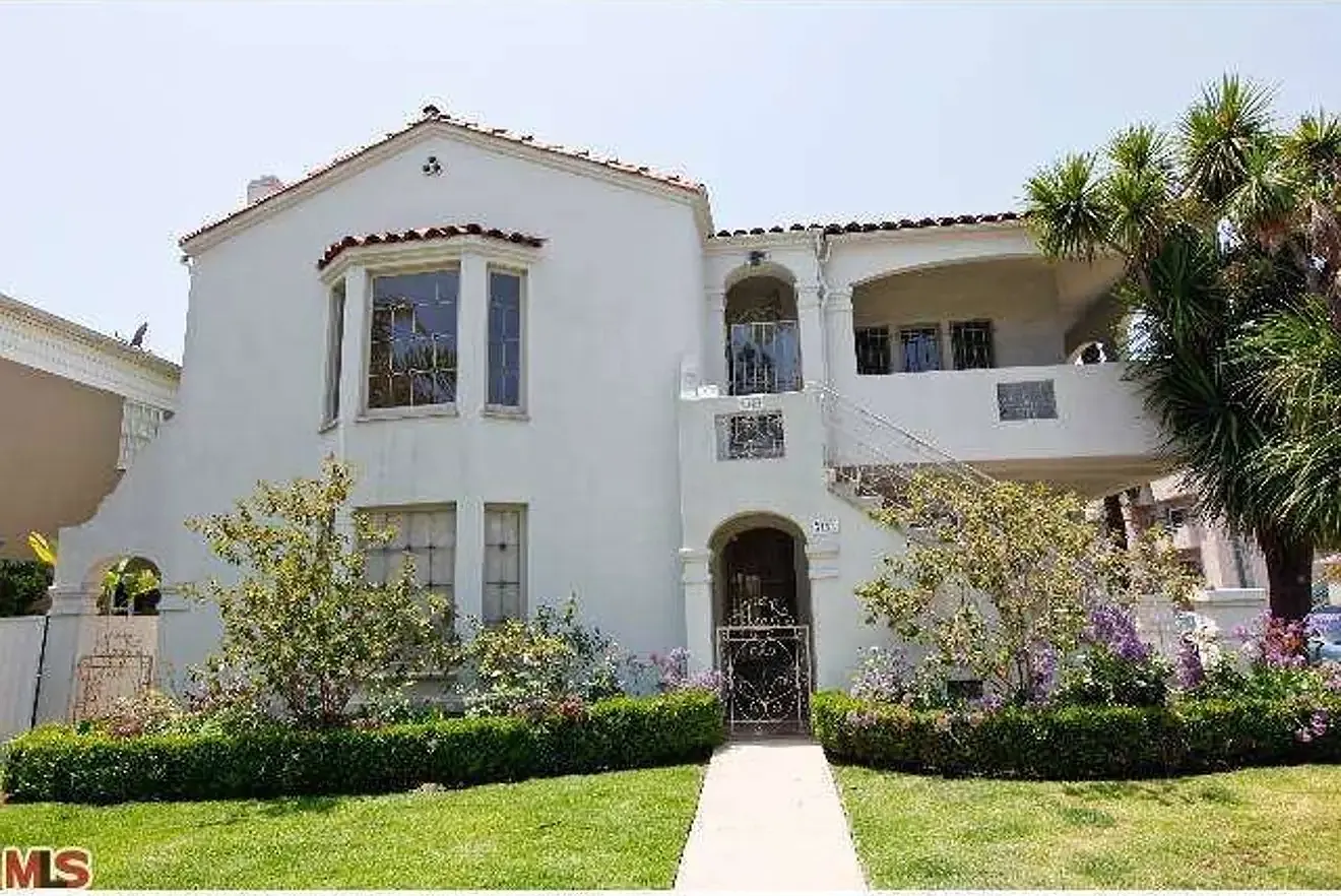 3 bed, 2200 sqft, $7,500 — Photo 1