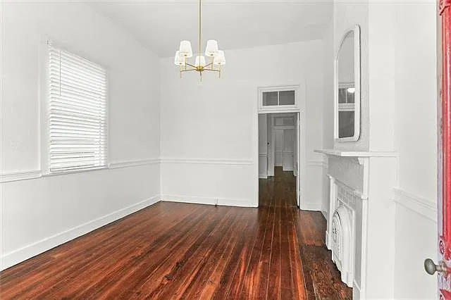2 bed, 1.0 bath, 875 sqft, $1,600 — Photo 2