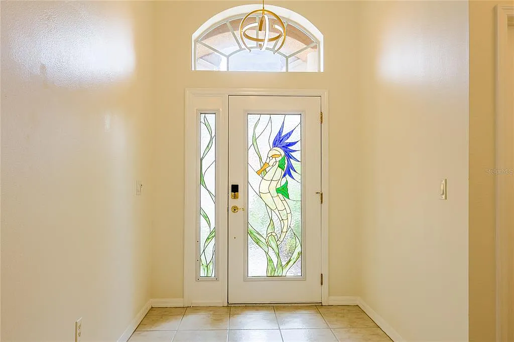 3 bed, 2.0 bath, 1952 sqft, $3,300 — Photo 3