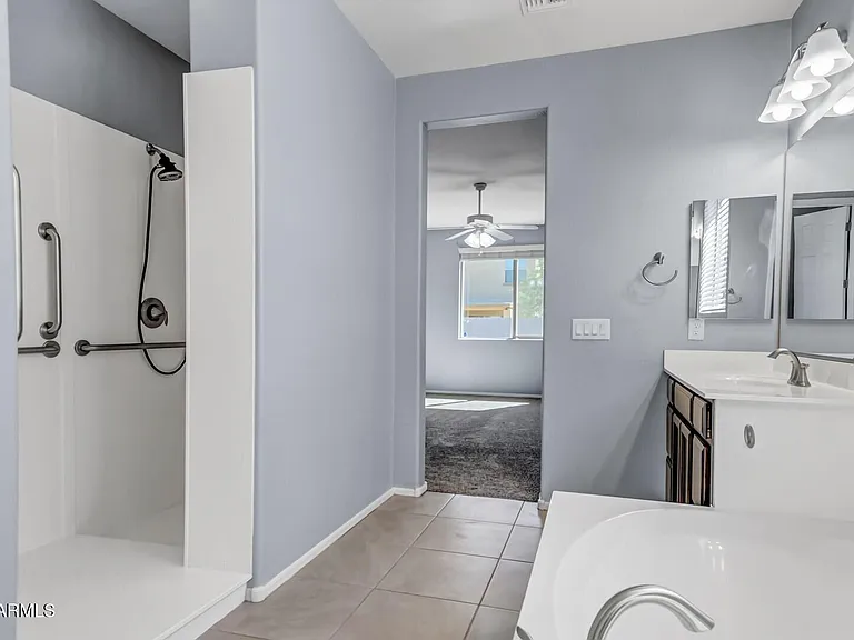 5429 W Lydia Ln — Photo 35