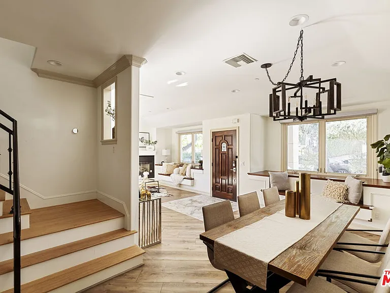 272 N Chester Ave #101 — Photo 14