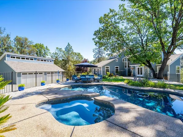 4521 Cross Creek Rd, Cool, CA 95614