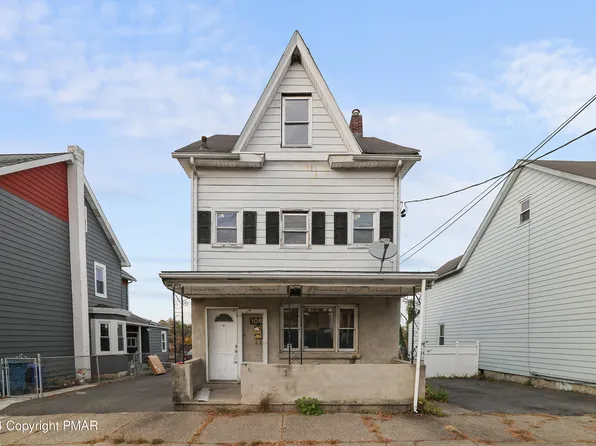 1067 W Wilkes Barre St, Easton, PA 18042