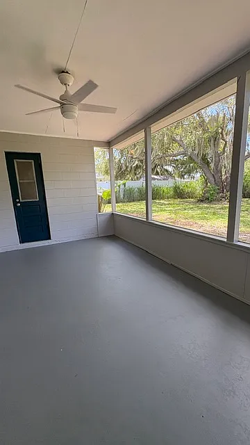 3 bed, 1100 sqft, $2,400 — Photo 2