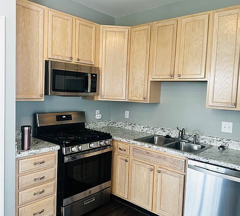5th image of 2201 Raven Rd Unit 101