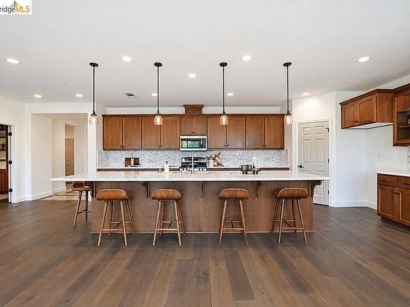 4th image of 5457 Mountain Ridge Way