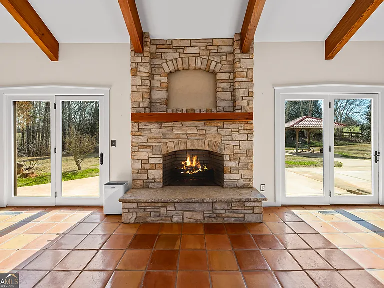 2223 Salem Rd — Photo 24