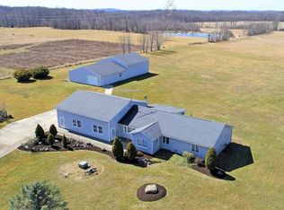 3281 New Milford Rd, Atwater, OH 44201