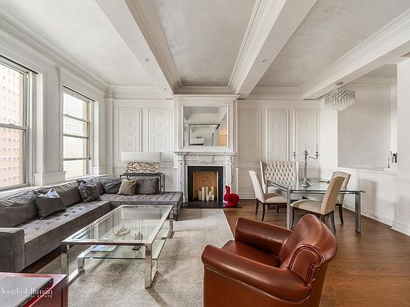 3rd image of 3 Hanover Sq #8KLM