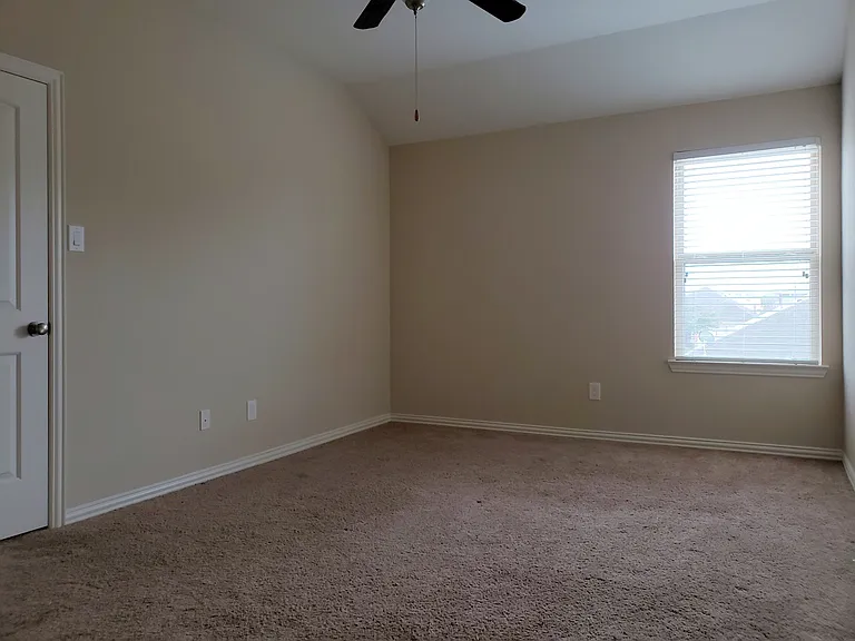 8818 Cornina Dr — Photo 21