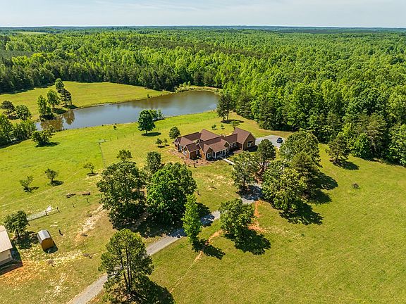 2nd image of 1116 Runaway Rd