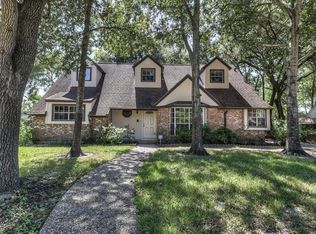 4210 Crownwood Dr, Seabrook, TX 77586