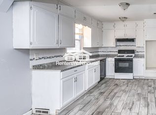 10741 Cambridge Ave, Kansas City, MO 64134