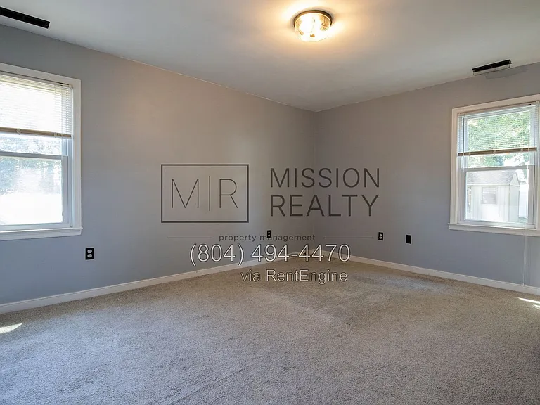 7750 Robinwood Dr — Photo 6