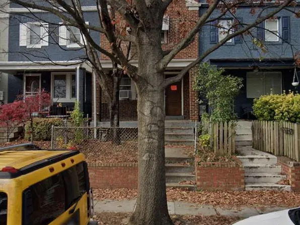 1011 15th St SE, Washington, DC 20003