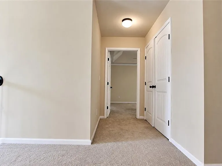 5817 Park Point — Photo 18