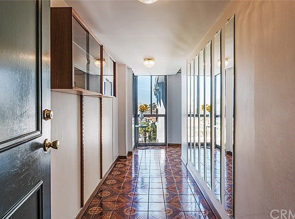 Dramatic hallway entry, views down Ocean Boulevard.