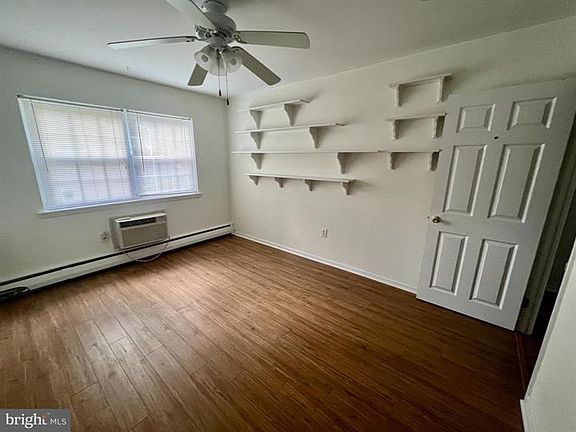 4th image of 4701 Pennell Rd APT J9
