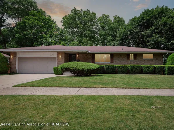 1758 Briarwood Dr, Lansing, MI 48917