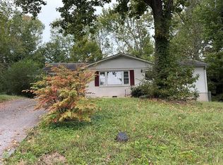 1112 Vermont Ave, Etowah, TN 37331