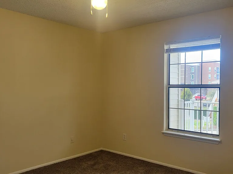 5619 Summit Arch — Photo 7