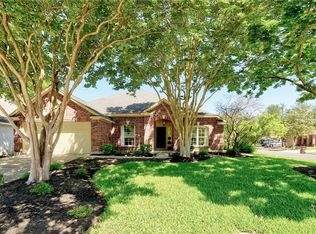 4401 Hunters Lodge Dr, Round Rock, TX 78681