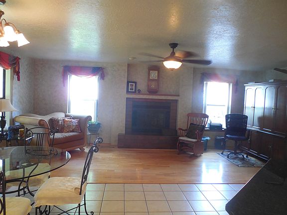 5th image of 12901 Manitoba Dr NE