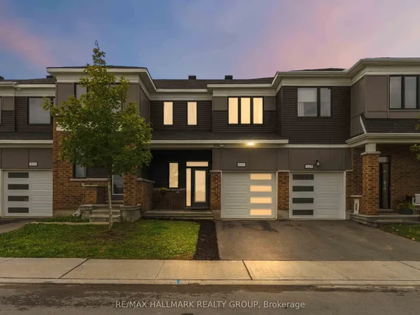 522 Culdaff Rd, Ottawa, ON K2S 2Z7