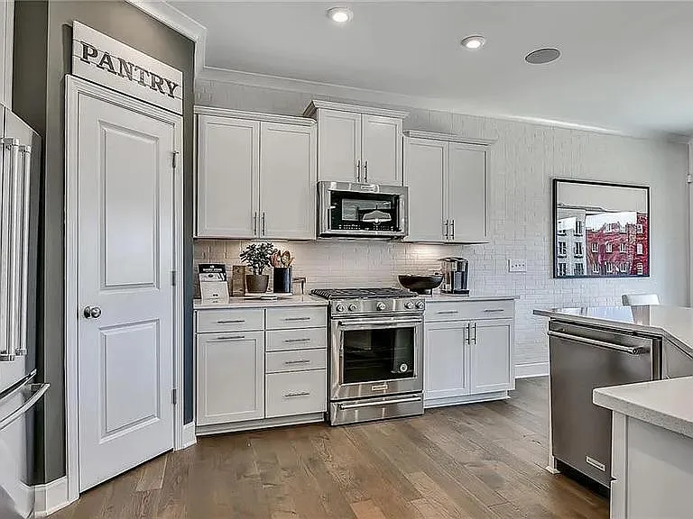 257 Holden Way — Photo 18