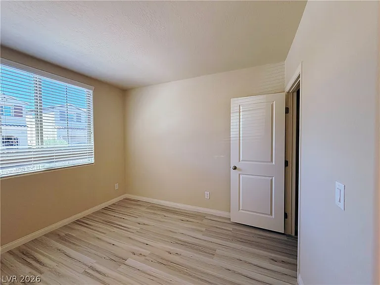 8938 Whitten Park Ave — Photo 5