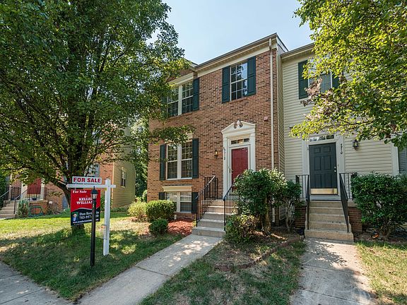 2nd image of 7712 Effingham Sq