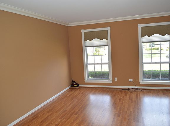 2nd image of 1225 Meadowlark Ln