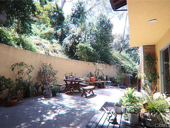 3rd image of 518 Latimer Rd