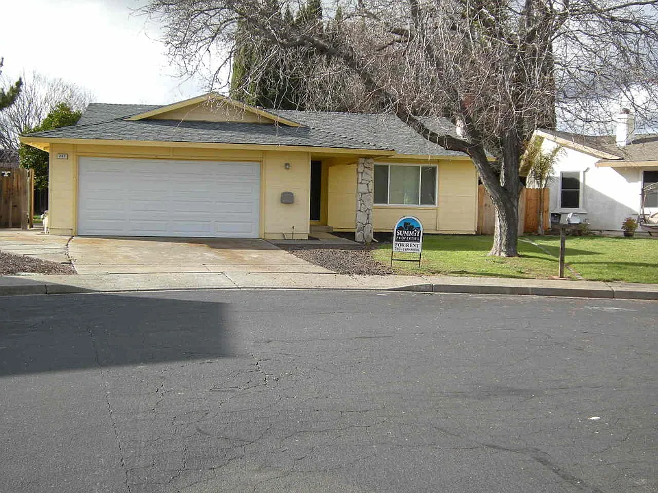 247 Belford Pl