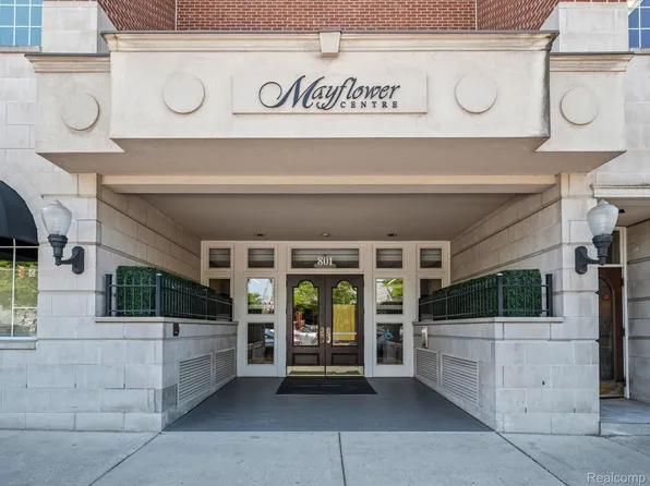 801 W Ann Arbor Trl Suite 301, Plymouth, MI 48170