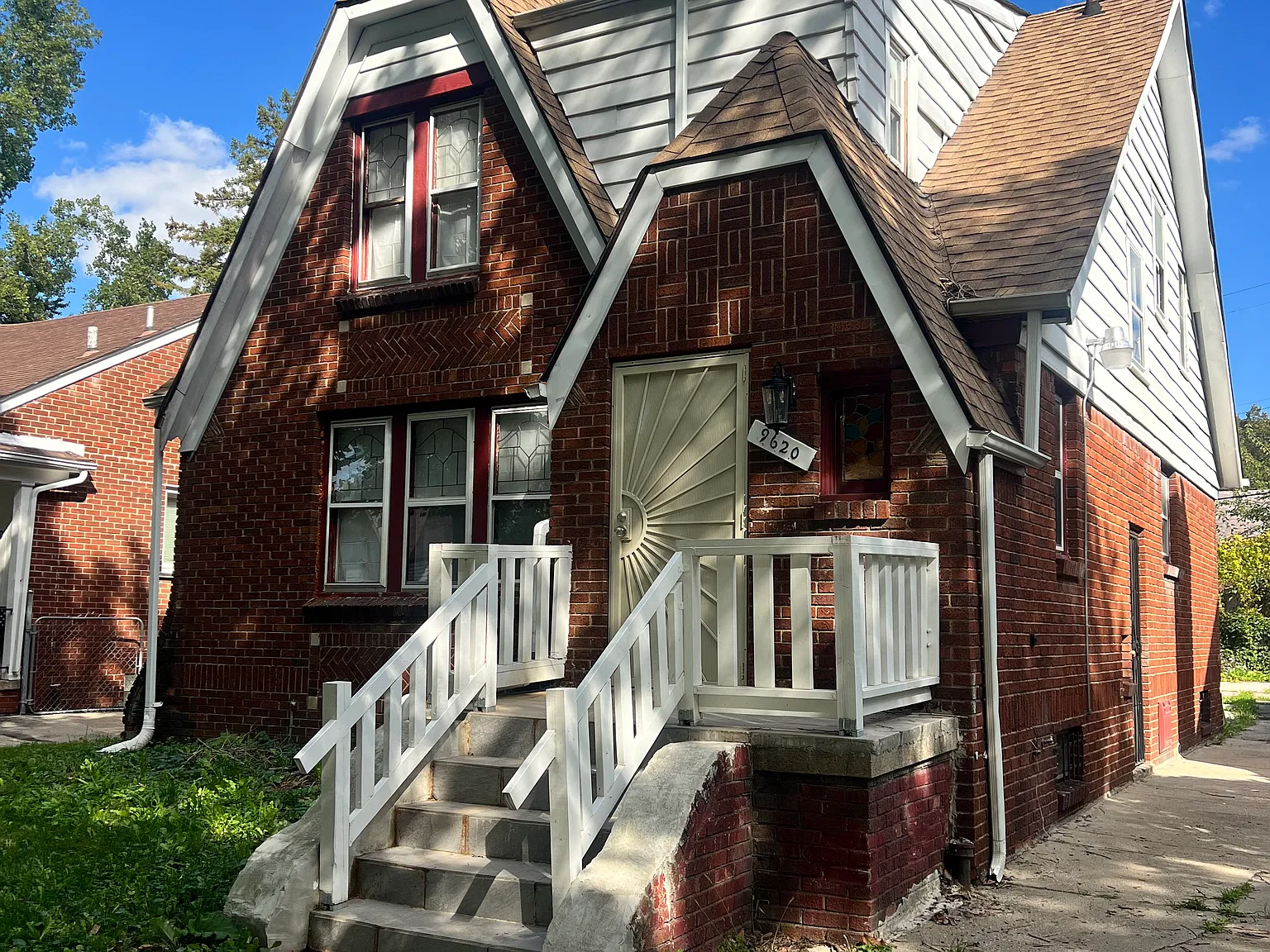 3 bed, 1.5 bath, 1300 sqft, $1,400 — Photo 2